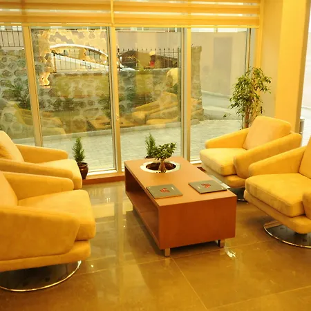 Qamar Prestige